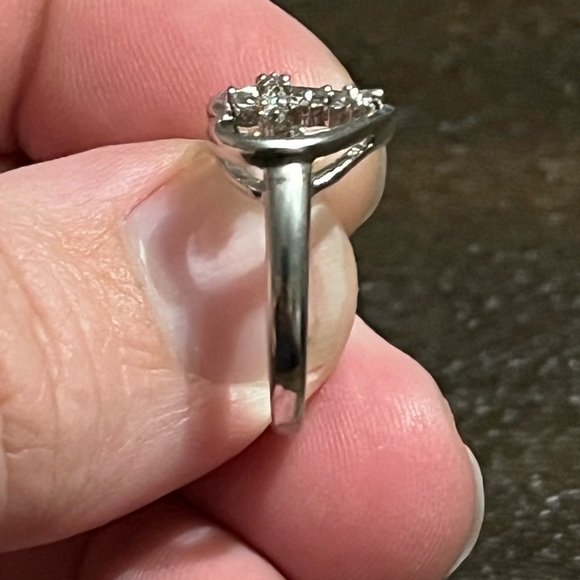 Heart Shape With Cross In Middle Fashion Ring In Size 6.5 - Picture 6 of 7